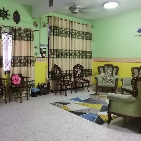 Kluang Barat Homestay מראה חיצוני תמונה